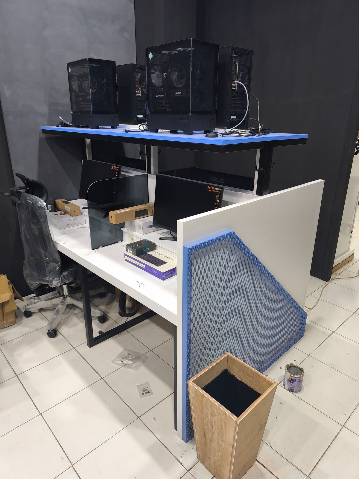 Meja Komputer - Dokumentasi Proyek